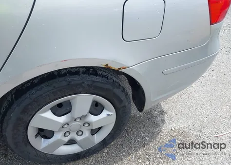 2009 Hyundai Sonata Gls from USA, damaged, VIN 5NPET46C79H407822